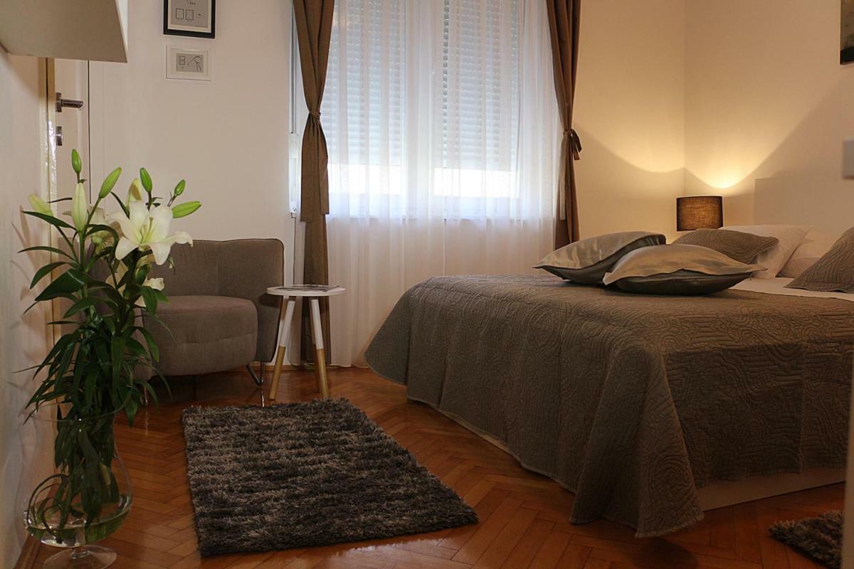 Downtown Main Street Studio زادار المظهر الخارجي الصورة