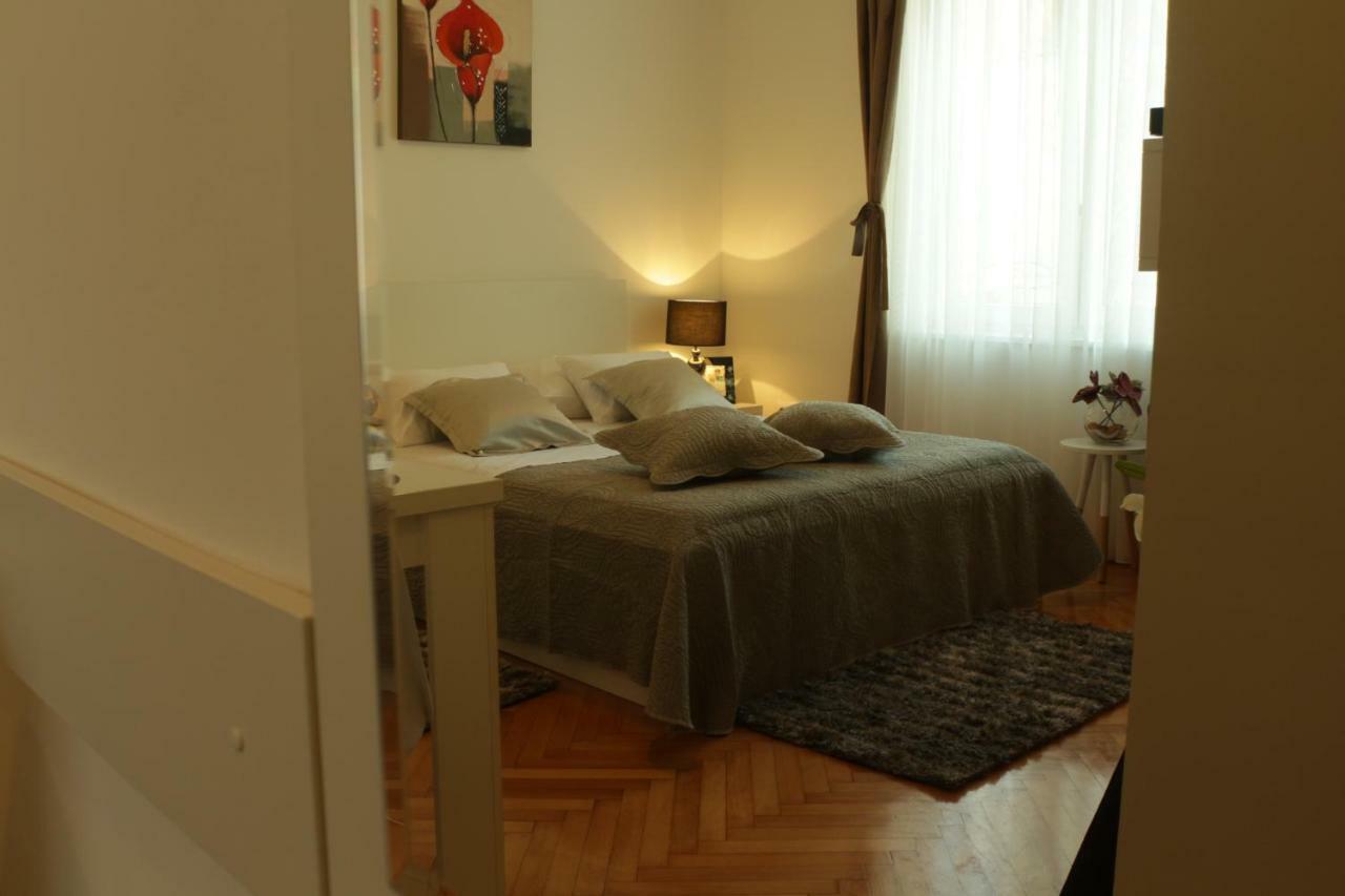Downtown Main Street Studio زادار المظهر الخارجي الصورة